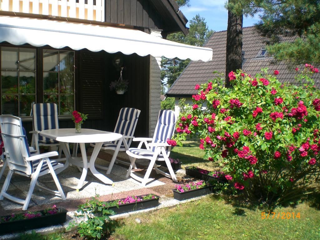Anitas B&B Stockholm/Vaellingby Экстерьер фото