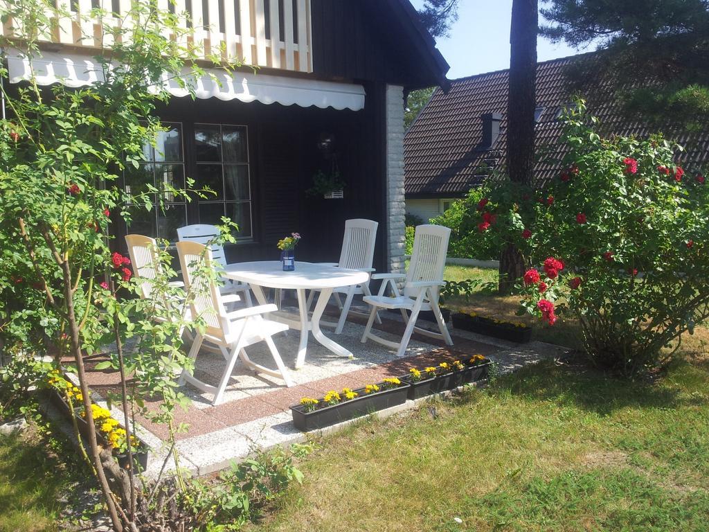 Anitas B&B Stockholm/Vaellingby Экстерьер фото